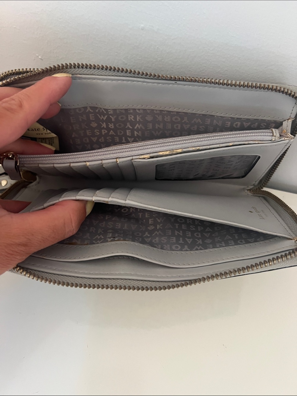 kate spade gray zip wristlet wallet with wrist strap - Picture 7 of 7